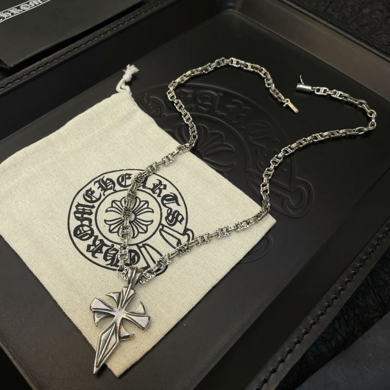 Ch*0me He**ts necklaces